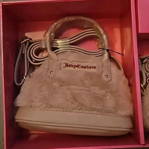 Juicy Couture pocketbook - Picture 2 of 9